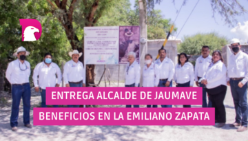  Entrega alcalde de Jaumave beneficios en la Emiliano Zapata