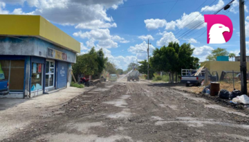  Gobierno de Lalo Gattás continúa con el arreglo de calles