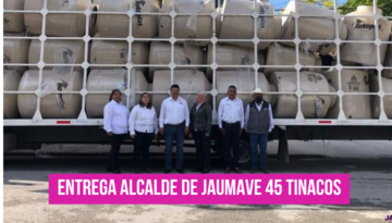  Entrega alcalde de Jaumave 45 tinacos