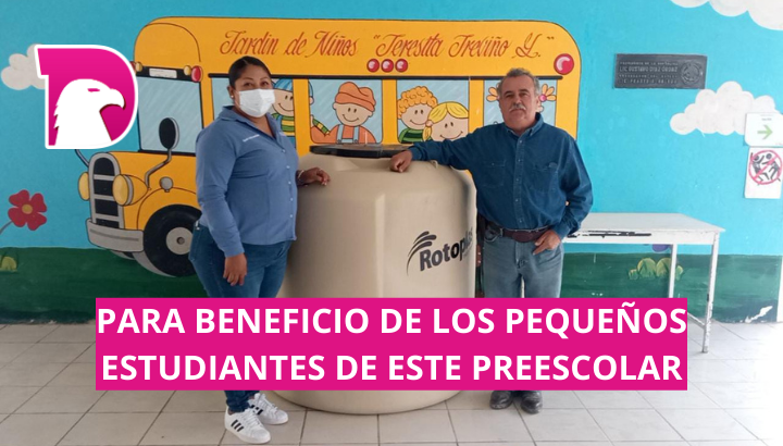  Antonio Leija Villarreal entrega rotoplas al Preescolar “Teresita”
