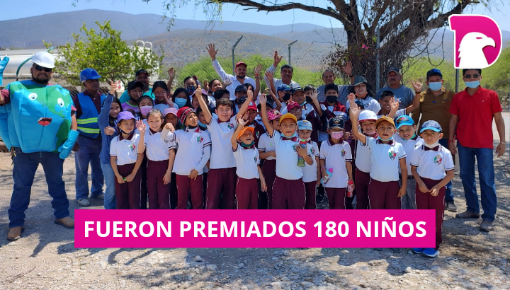  COMAPA Tula premia a niños ganadores del concurso en el día mundial del agua