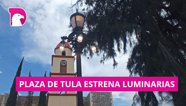  Antonio Leija Villarreal entrega nuevas luminarias en la plaza principal de Tula