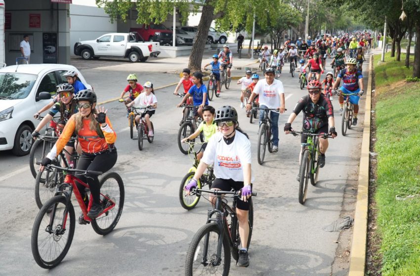  Celebra la UAT con gran éxito rodada deportiva familiar