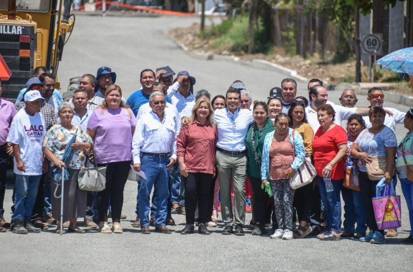  Le cumple Lalo Gattás a vecinos de la Cuauhtémoc