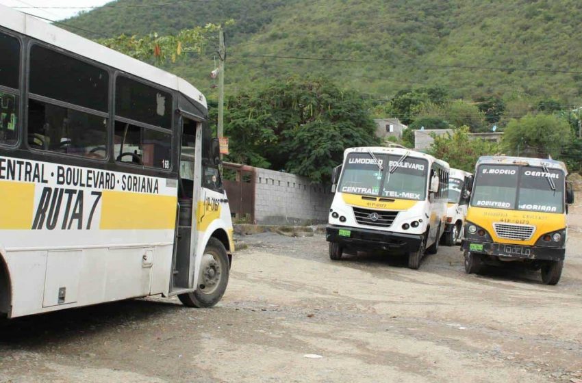  Operan micros con déficit por tormenta tropical