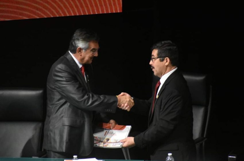  Entrega Dámaso Plan de Desarrollo Institucional de la UAT