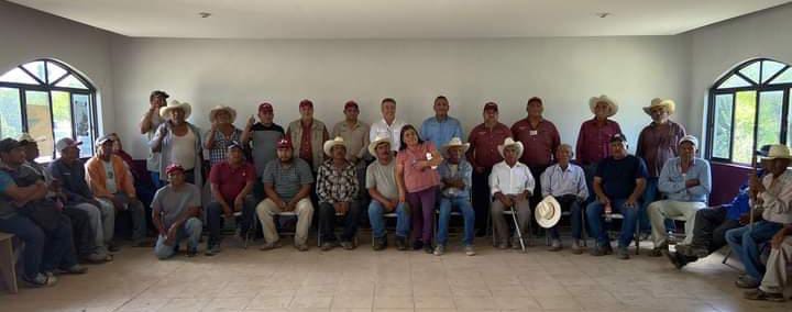  Llegan escuelas para el campo a Tula