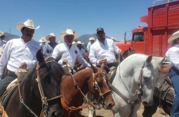  Palmillas celebra su 397 aniversario de fundación con gran cabalgata