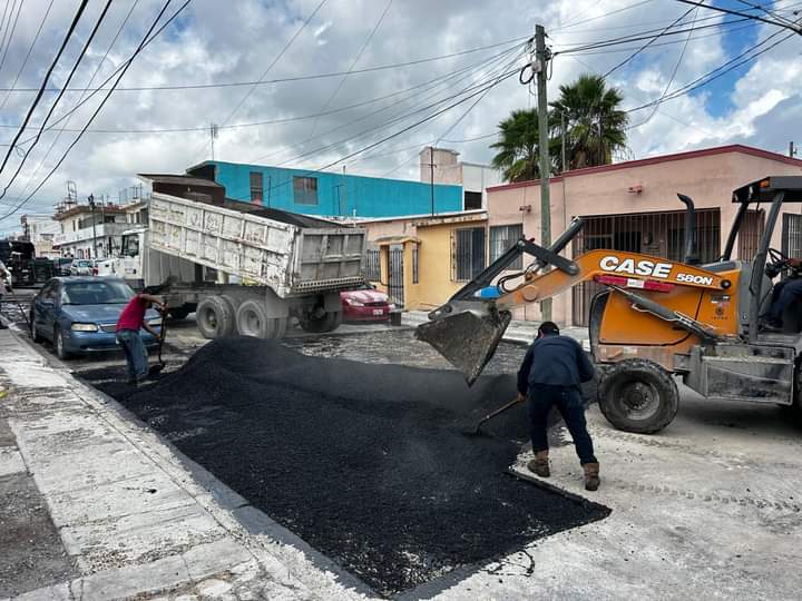  Reynosa avanza con el programa permanente de bacheo del Alcalde Carlos Peña