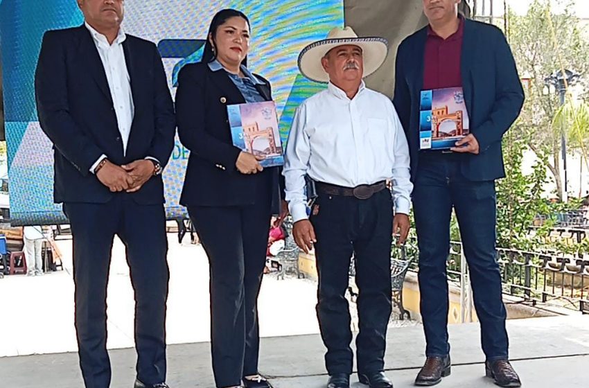  Antonio Leija Villarreal rinde su tercer informe de gobierno