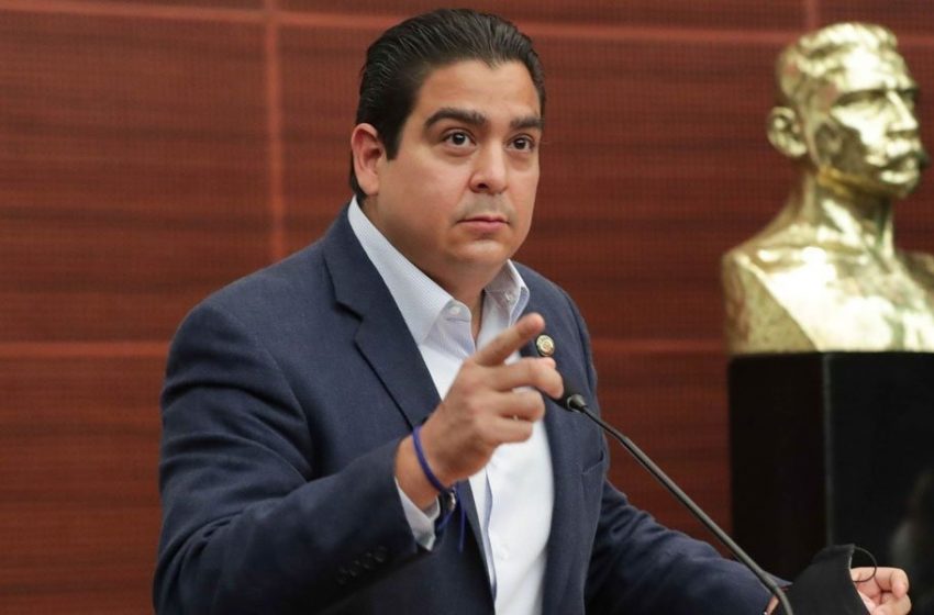  Vence Ismael al Congreso; tomará protesta sin credencial