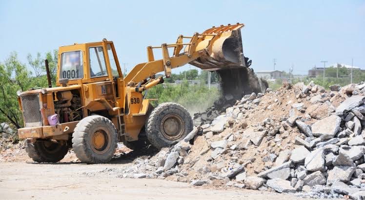  Constructores reconocen ser responsables de basureros clandestinos