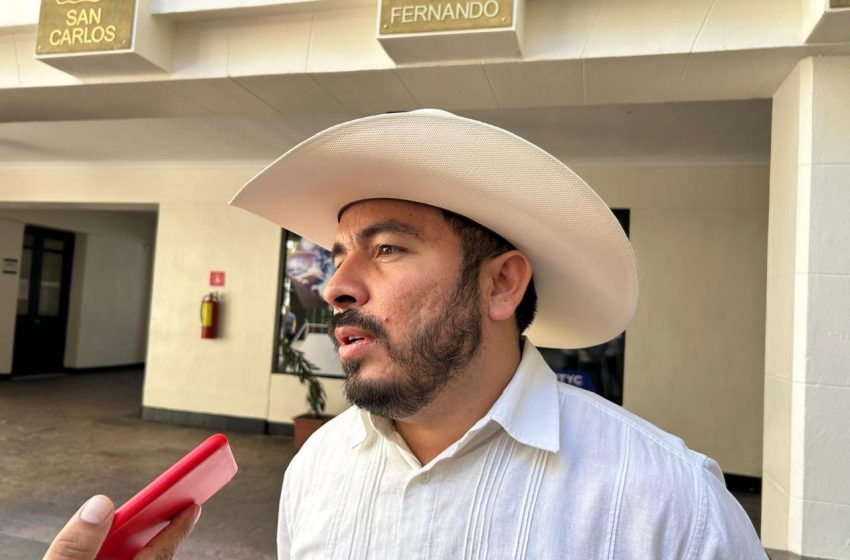  Alcalde de González hereda deuda millonario