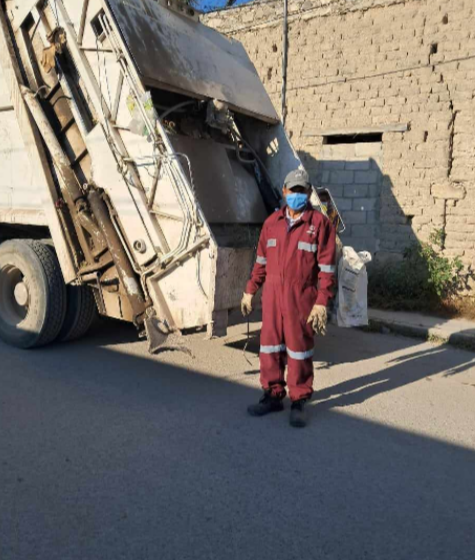  Recolectores de la basura dan buena imagen con sus uniformes