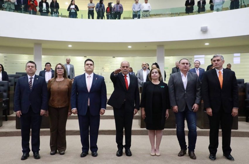  Nuevo fiscal anticorrupción, exabogado de Morena