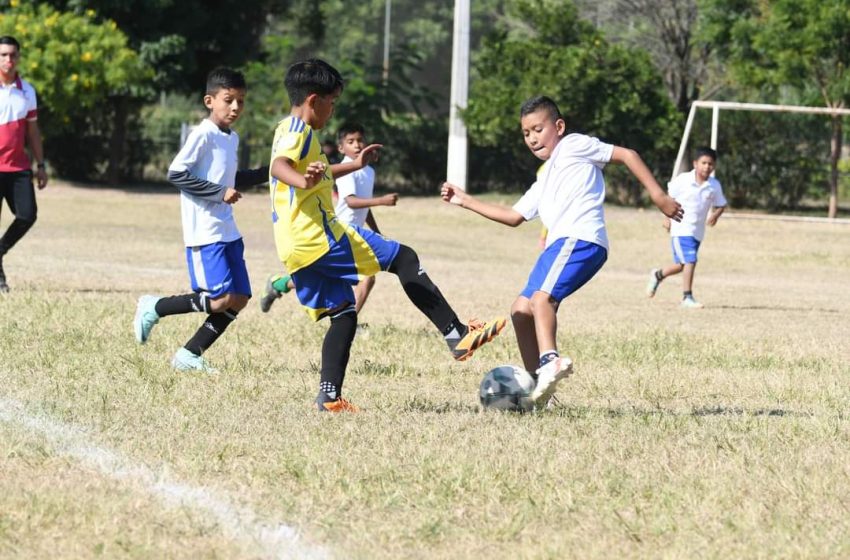  Escuela Lauro Aguirre a un paso de coronarse en Campeonato Estatal