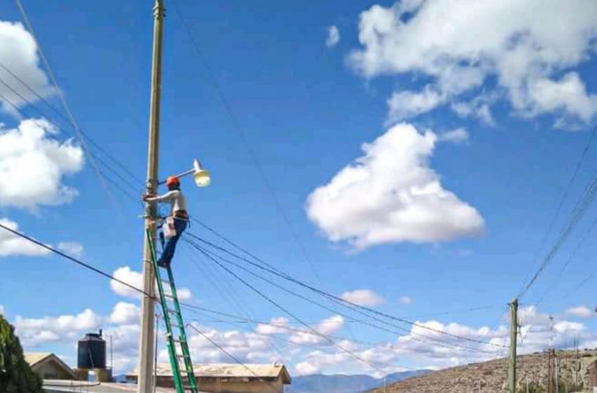  Municipio de Tula atiende peticiones de alumbrado público