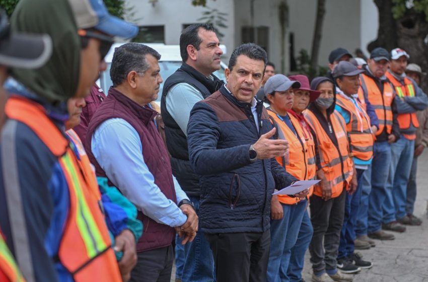  Refuerza Municipio equipo de servicios públicos para seguir embelleciendo la Capital.