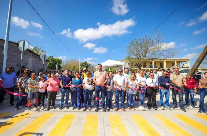  Celebraron en la Francisco Villa pavimentación hidráulica con el Alcalde Carlos Peña Ortiz