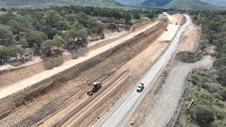  Construcción de autopista causa movilización social en Ocampo; mientras que en Tula solo observan