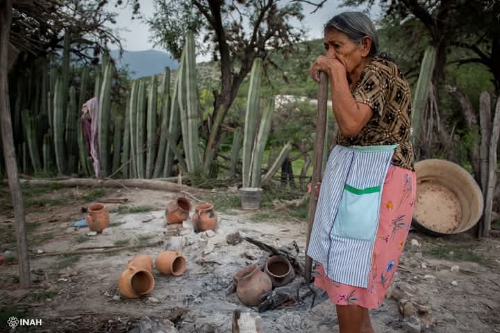  Santa Ana de Nahola Cuna de una Tradición Alfarera Milenaria