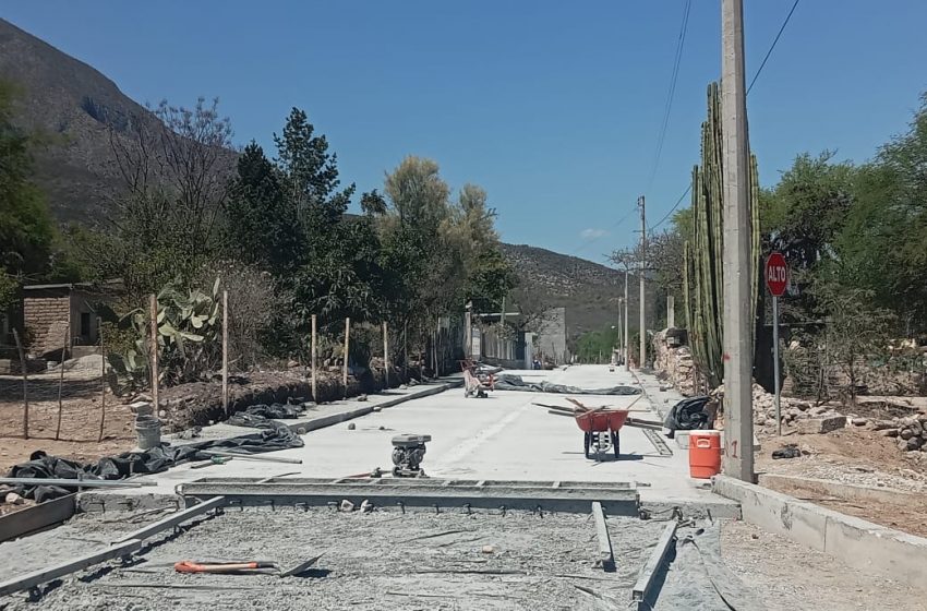  Felipe Ángeles contará con calle pavimentada