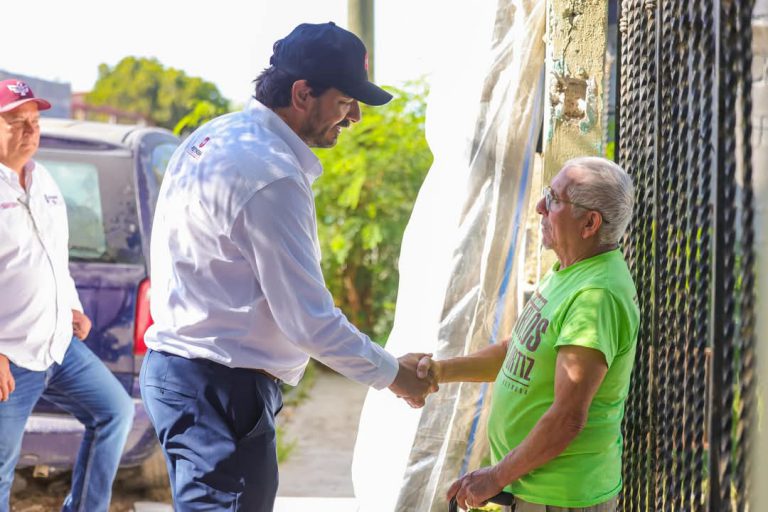  Extendió Carlos Peña Ortiz, ayuda a colonia La Amistad