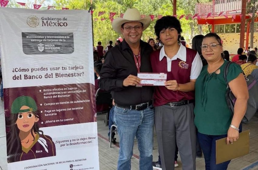 Entrega de Tarjetas de Bienestar de la Beca Universal Benito Juárez en Jaumave