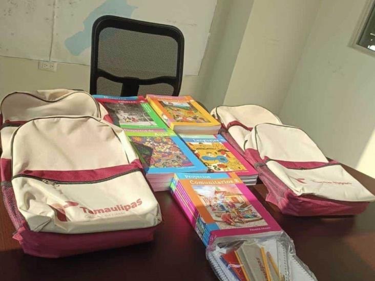 Américo regalará uniformes, mochilas y útiles escolares