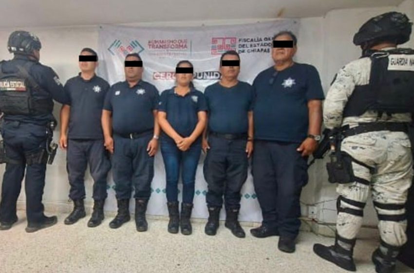  Detienen a 5 policías por asesinar a mujer en prisión