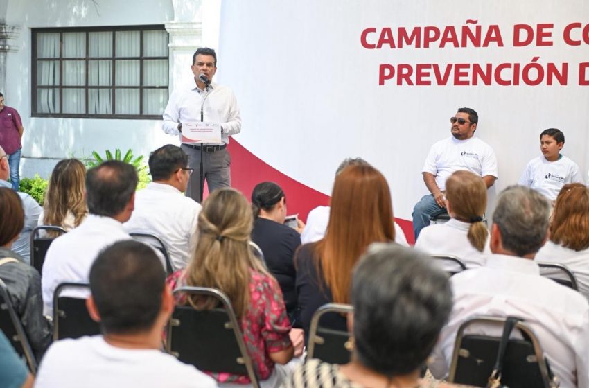  Une esfuerzos Municipiocon Michou y Mau en laprevención de quemaduras.