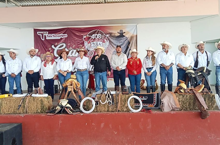 Sindy Monita participa en la celebración del 408 aniversario de Tula
