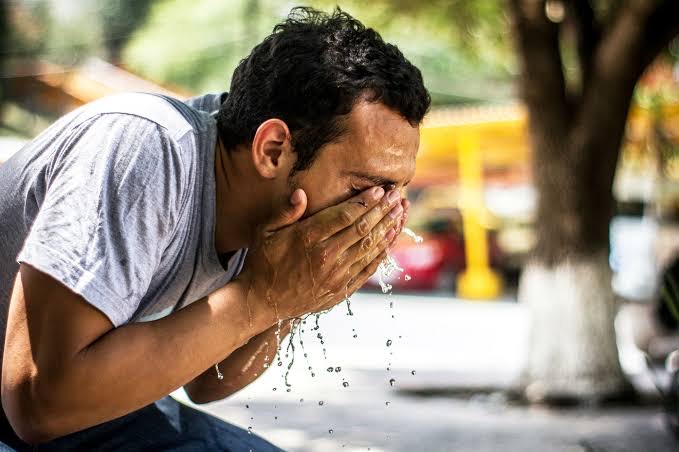  Ola de calor deja a 240 con deshidratación