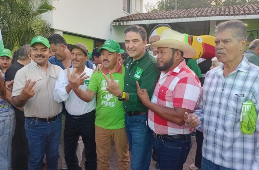  Elías Carreón se suma al PVEM