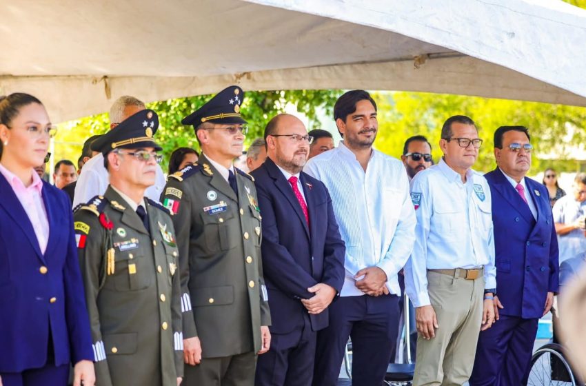  Asistió Alcalde Carlos Peña Ortiz a toma de protesta de Comandante de la Octava Zona Militar