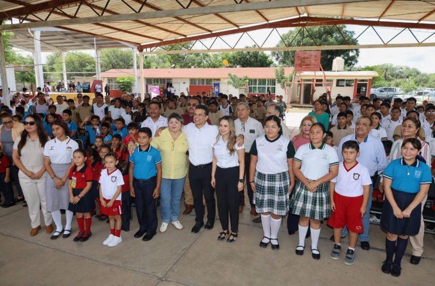  Pasos por la Educación lleva beneficios el sector rural.