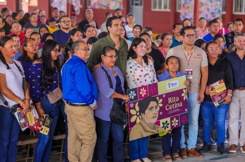  Entregaron Gobiernos Federal y Municipal Becas de Educación Básica en Reynosa