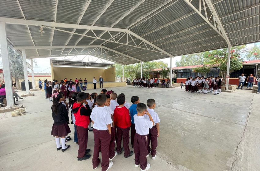 Resuelven problema de intendente en la Escuela Primaria del Ejido Lázaro Cárdenas