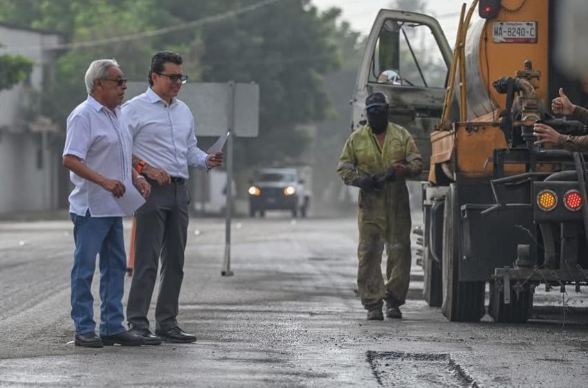 Gattás rinde homenaje a trabajadores municipales con entrega de nueva calle