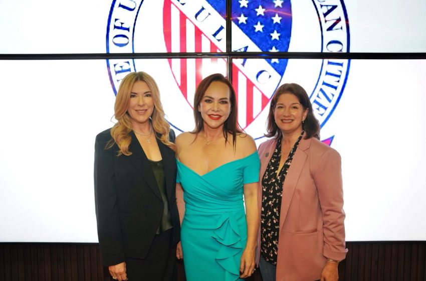  Carmen Lilia es elegida como Señora Internacional 2026