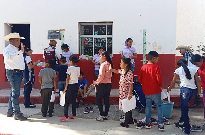  Promueven estilos de vida saludables en escuelas de Bustamante con la estrategia “Vive Feliz”