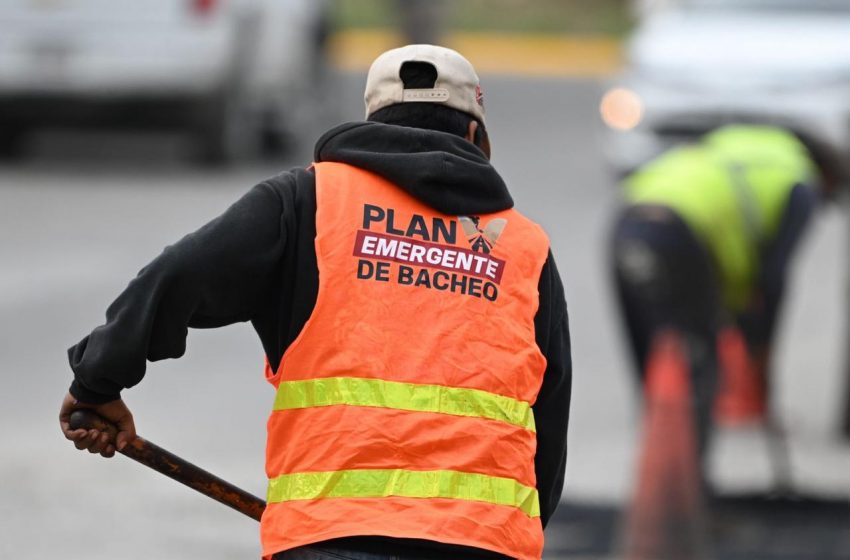  Intensa jornada del Plan Emergente de Bacheo en la calle Matamoros.