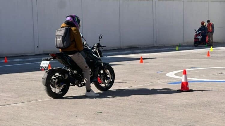  Crean más candados para licencias de motociclistas