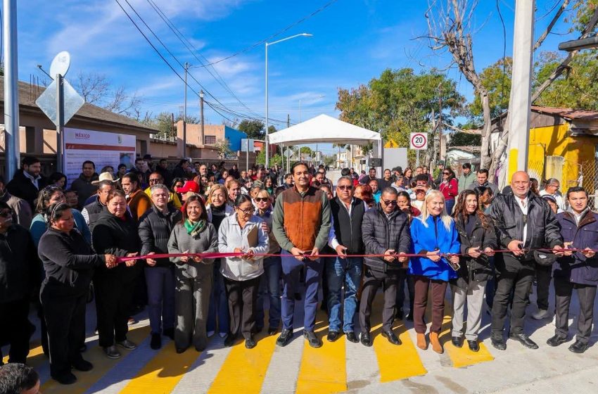  Inauguró Carlos Peña Ortiz pavimentación hidráulica en la Lázaro Cárdenas