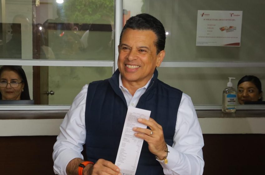  Invita Lalo Gattás a cumplir con el impuesto predial.