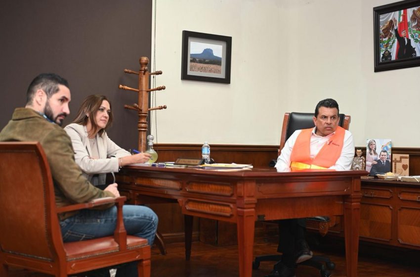  Sostiene Lalo Gattás reunión con secretarios para retomar plan de atención y obra pública.