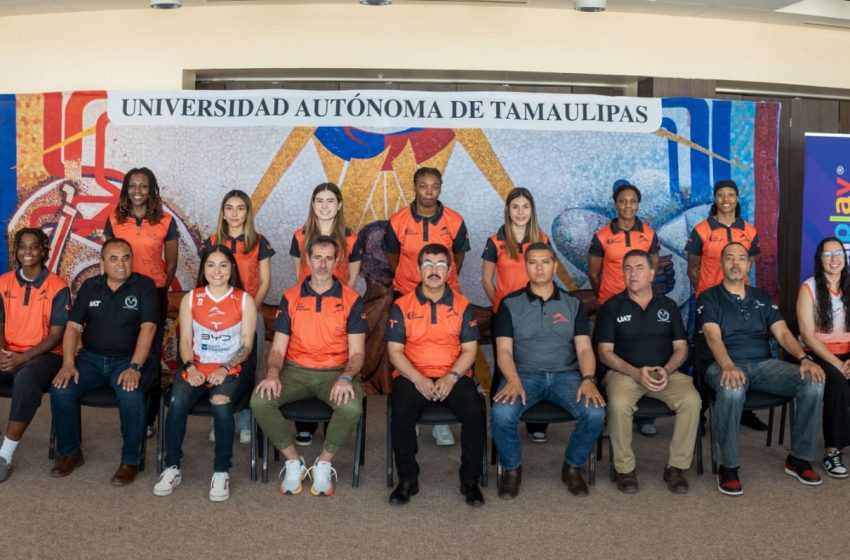  Preside Dámaso Anaya la presentación del CorreBasket Femenil