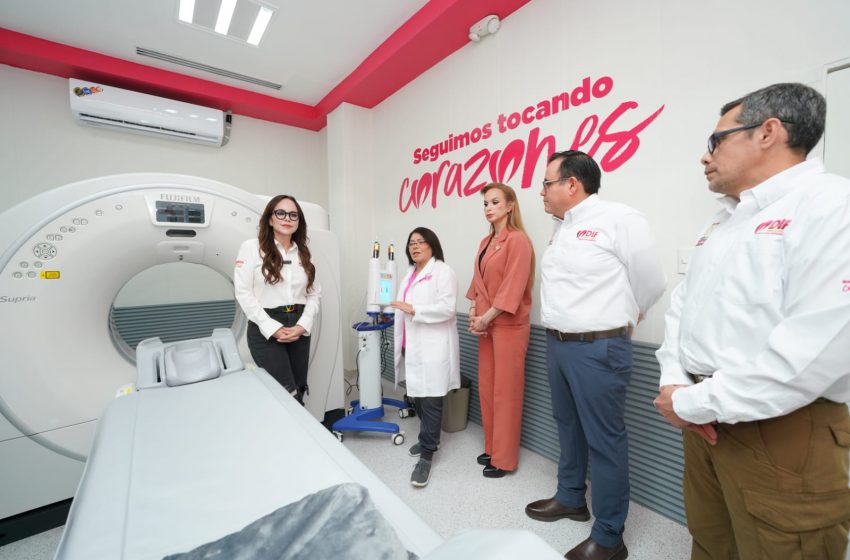  Gobierno Municipal y DIF NLD entregan nuevo equipo médico