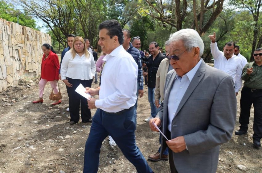  Se mejora en La Peñita calidad y suministro de agua a la población.