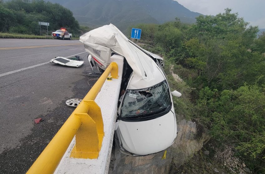  Guardia Estatal atiende accidente en la Carretera Federal 101
